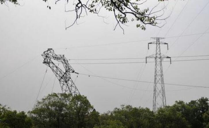 輸電線路桿塔傾斜在線監(jiān)測，做好輸電鐵塔“監(jiān)管員”